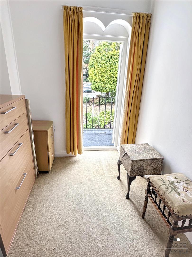 3 Bedroom House. 10 St. Annes Road in Eastbourne,  15